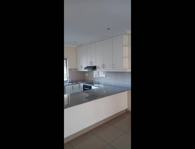 3 BEDROOM APARTMENT FOR SALE IN WINKLESPRUIT